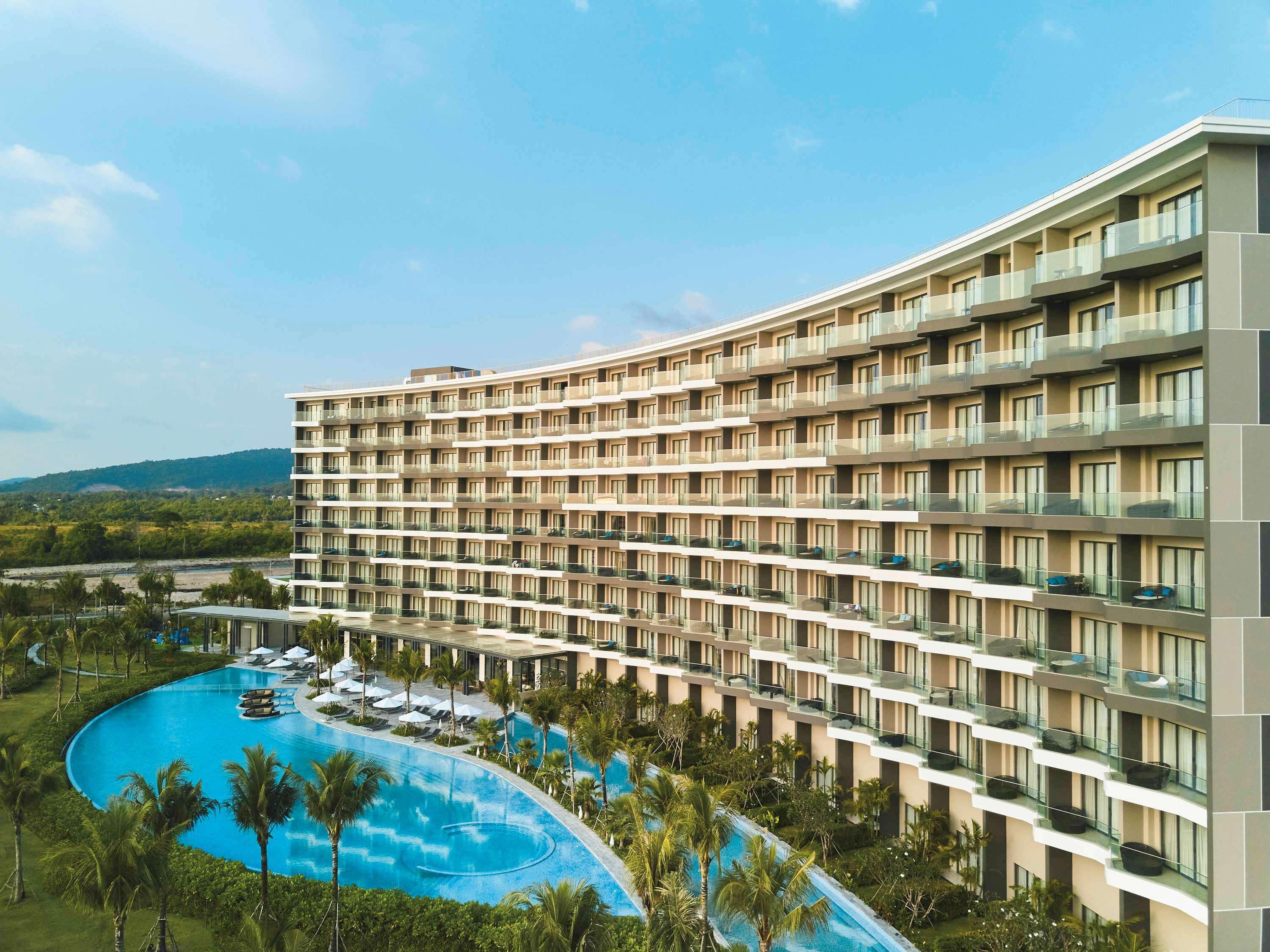 Moevenpick Villas & Residences Phu Quoc Exteriér fotografie The hotel's main building